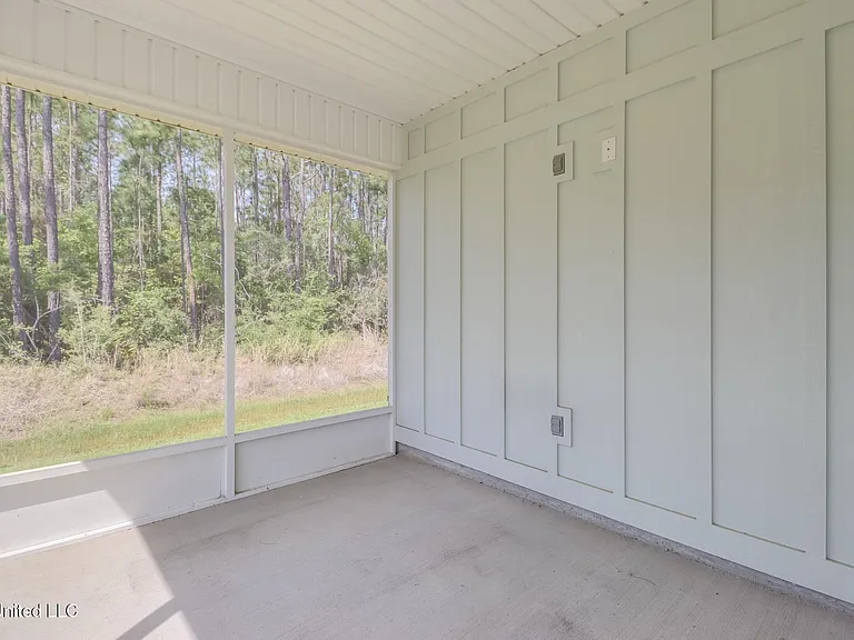 7820 Coral Ln — Photo 22