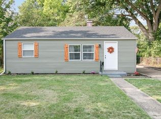 1320 Eastbrook Dr, South Bend, IN 46616
