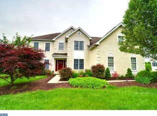650 Willowbend Dr, Blue Bell, PA 19422
