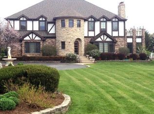 14N893 Sunset Dr, Hampshire, IL