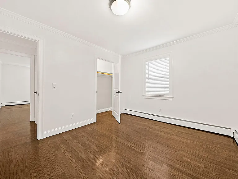 71 Oxford Ave #3 — Photo 13
