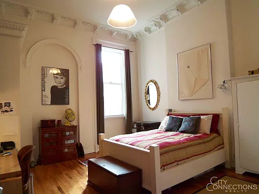 Rented by City Connections Realty | media 7