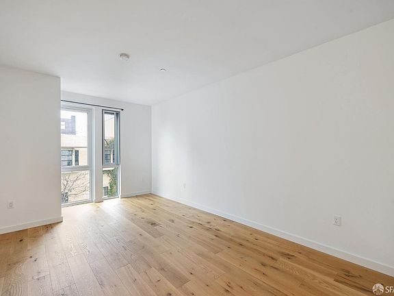 3rd image of 388 Fulton St #303