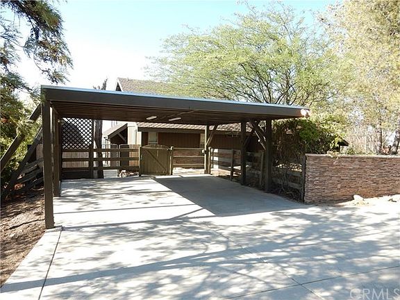 2nd image of 28401 Vista Del Valle