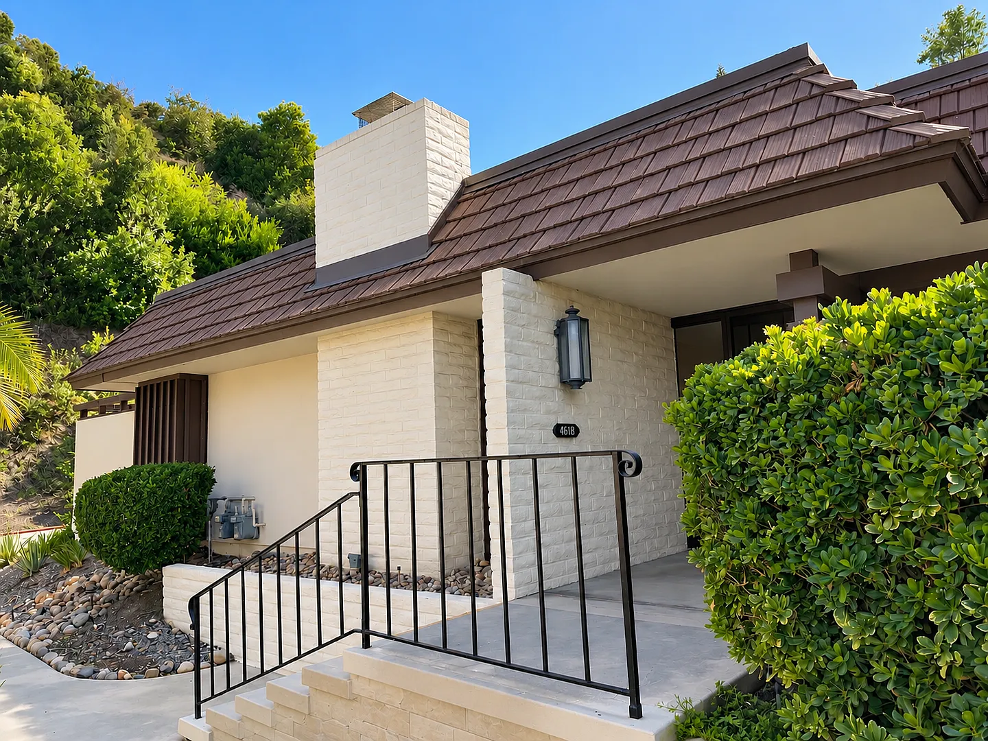 Peaceful, Quiet and Bright - Recently Remodeled 2/2 in Talmadge — Photo 4