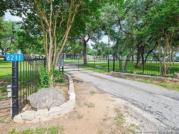 3rd image of 6211 N FM 673