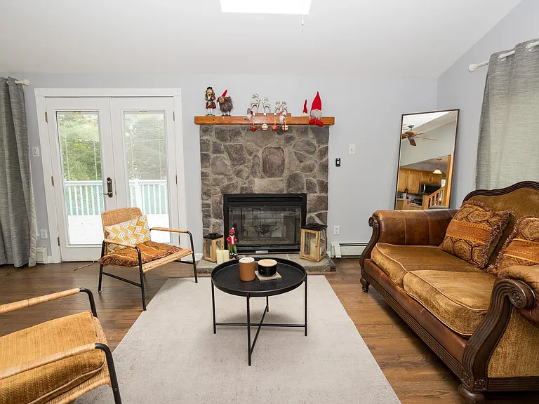 16 Broad Ave — Photo 10