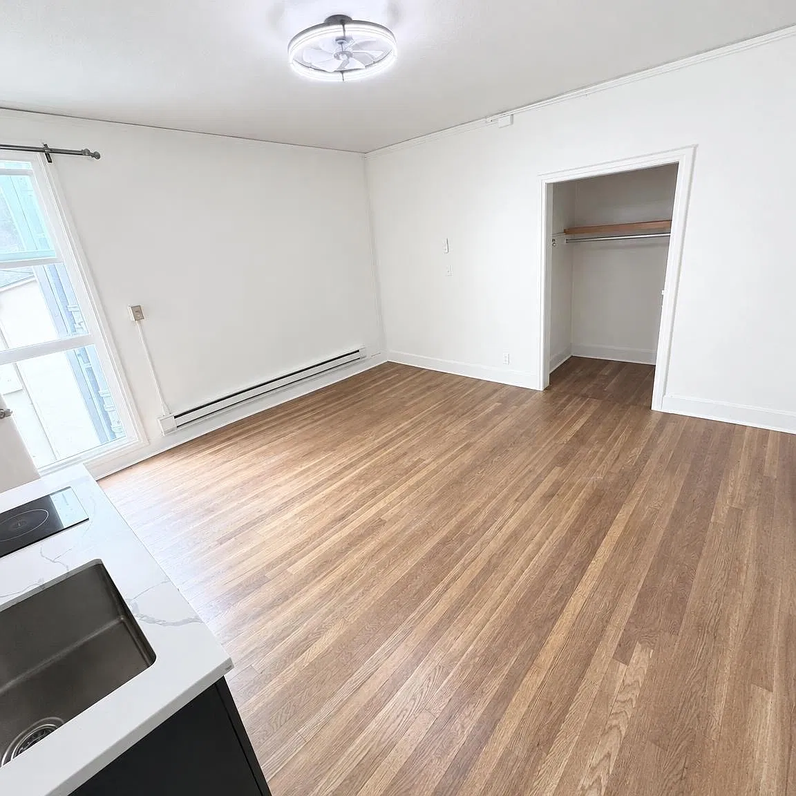 Studio, 400 sqft, $2,095 — Photo 2
