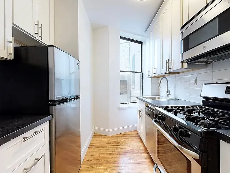 117 W 116th St #2C — Photo 4