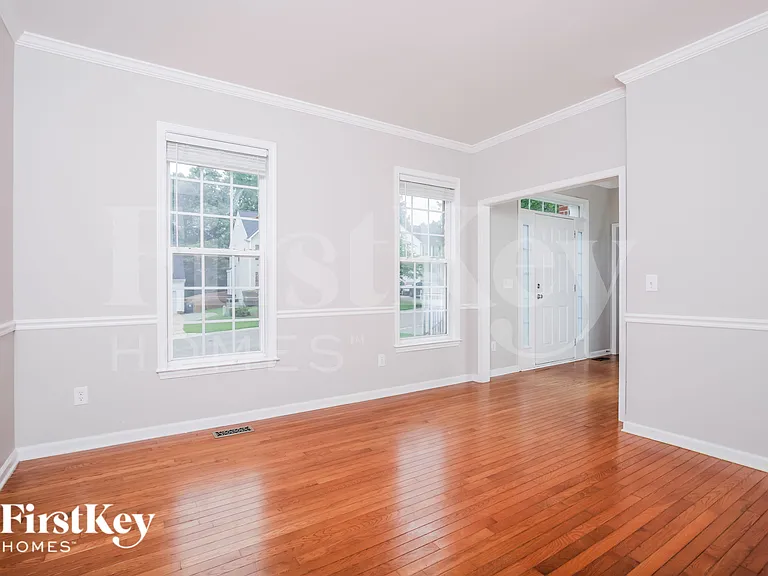 6313 Willowdell Dr — Photo 7