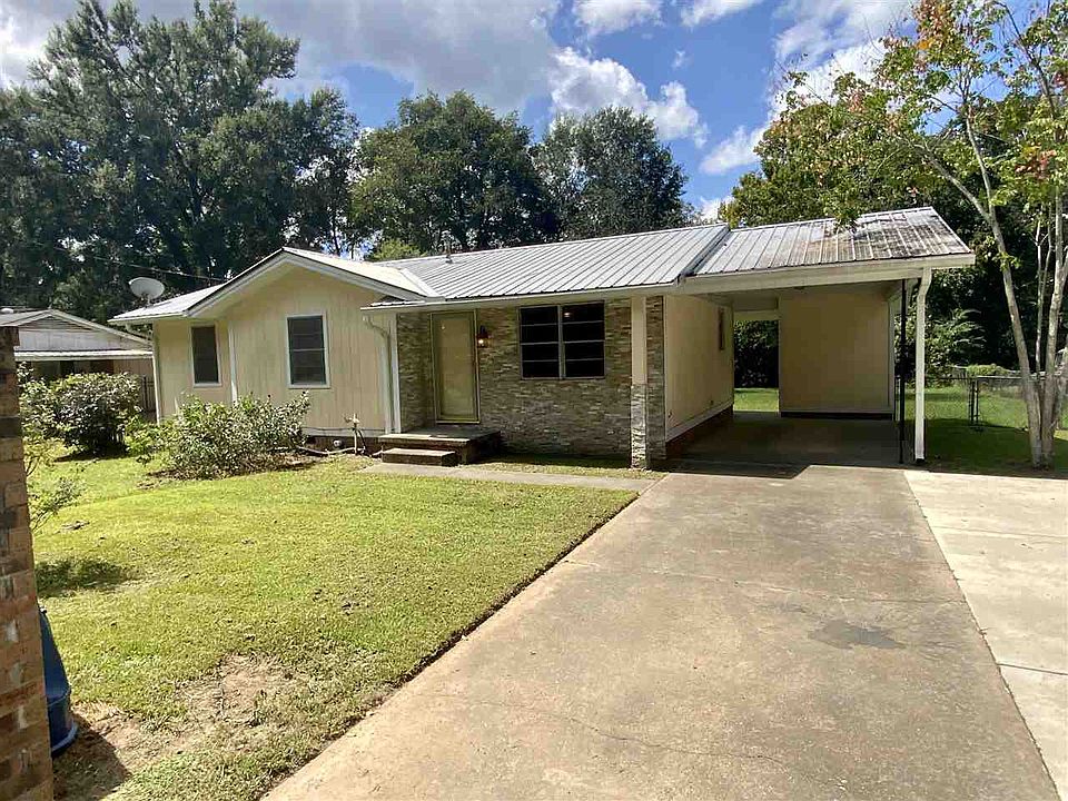 514 Douglas St, Canton, MS 39046 Zillow