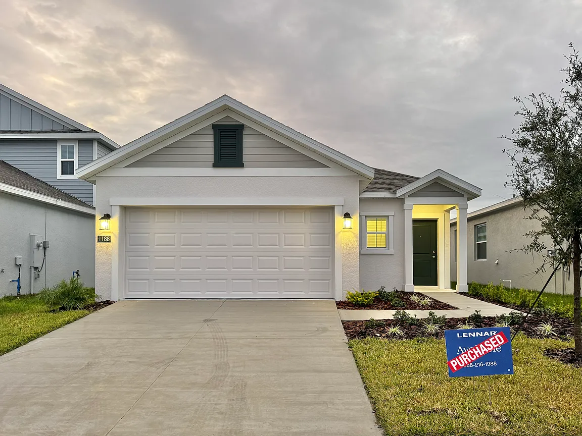 1188 Deepwater Cir, Eagle Lake FL