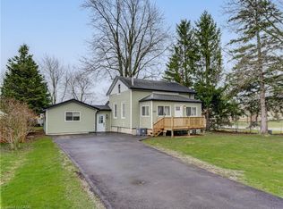 3593 Concession Dr, Southwest Middlesex, ON N0L1M0
