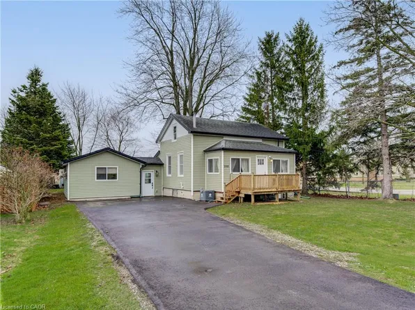 3593 Concession Dr, Southwest Middlesex, ON N0L 1M0