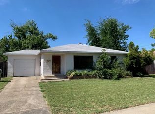 918 Placer St, Redding, CA 96001