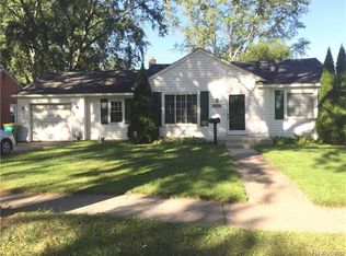 23227 Lilac St, Farmington, MI 48336