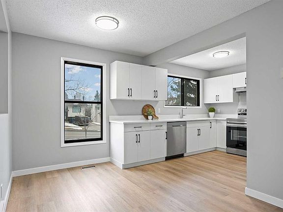 4th image of 6915 SW Ranchview Dr NW #8