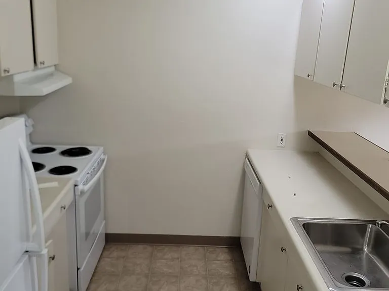 339-Walnut Hill Apartments — Photo 6