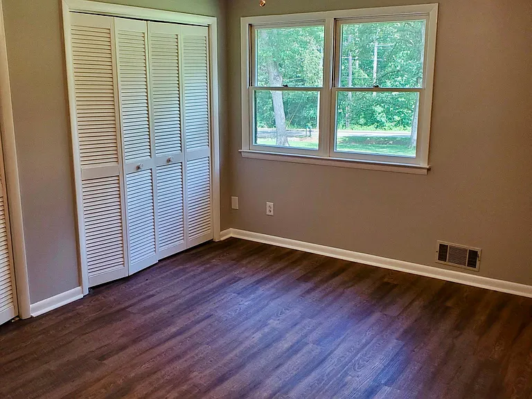 6497 Reinhardt College Pkwy — Photo 15