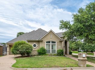 5506 Hidden Trails Dr, Arlington, TX 76017
