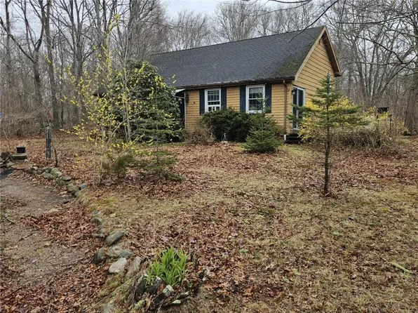 50 Laurel Rd, Charlestown, RI 02813