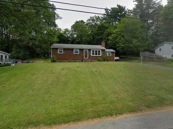 24 Raymond Dr, Merrimack, NH 03054