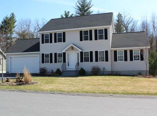 27 Bufton Farm Rd, Clinton, MA 01510
