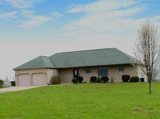 11574 Sugar Fork Dr, Alhambra, IL 62001