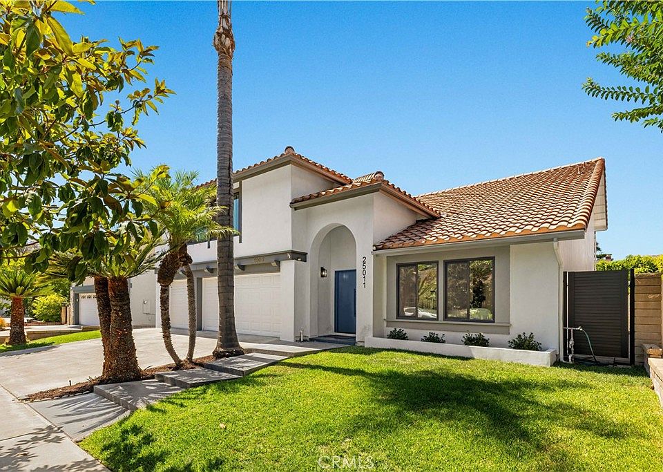 1st image of 25011 Mammoth Cir