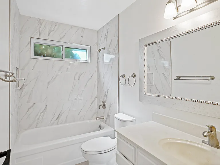 9699 Rudway Ct — Photo 10