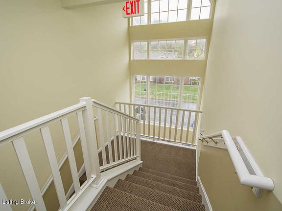 4th image of 9106 Hawthorne Pointe Dr Unit 204