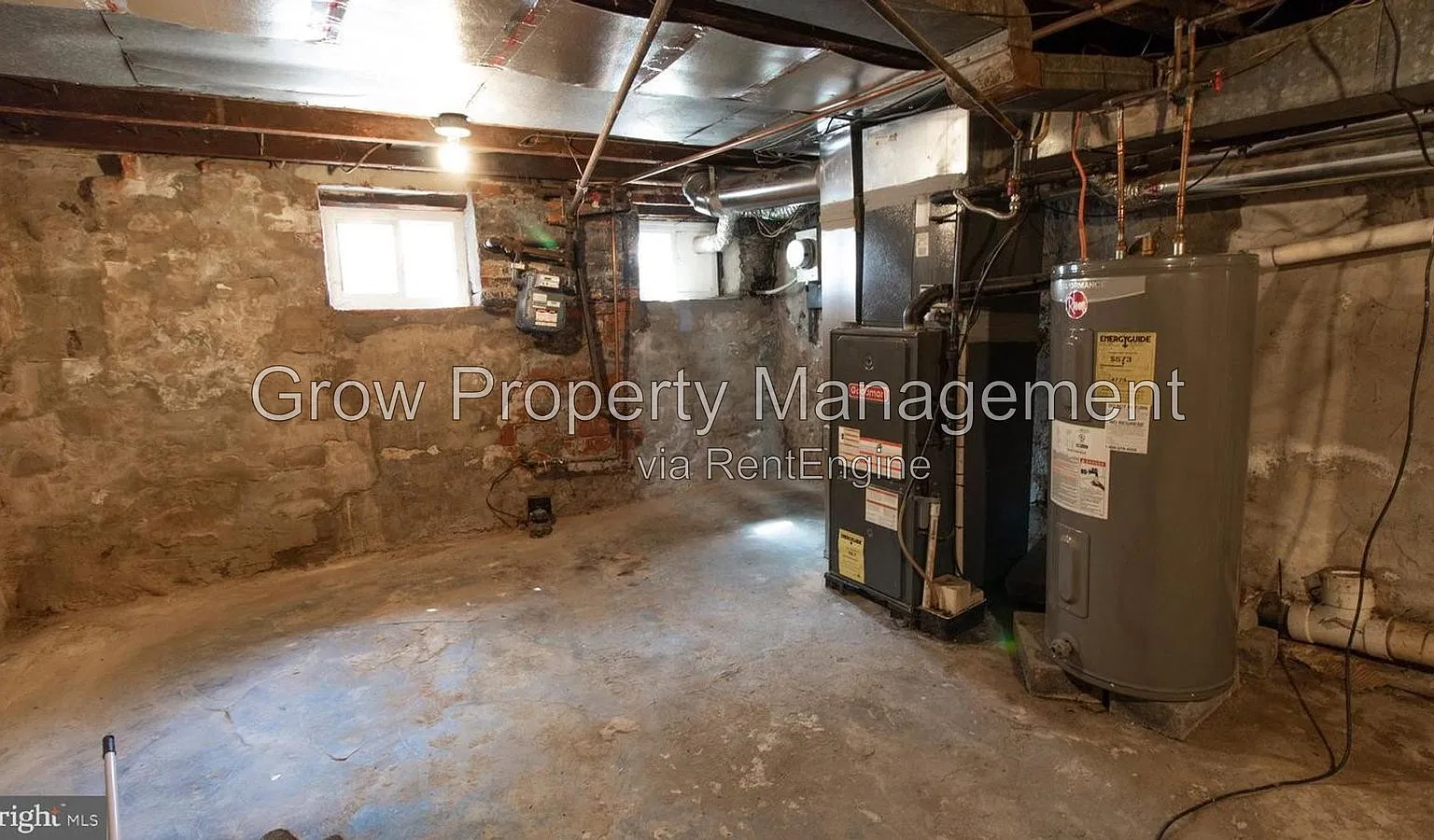 2 bed, 1.5 bath, 1096 sqft, $1,737 — Photo 3