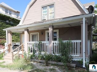 1226 S 14th St #1, Lincoln, NE 68502