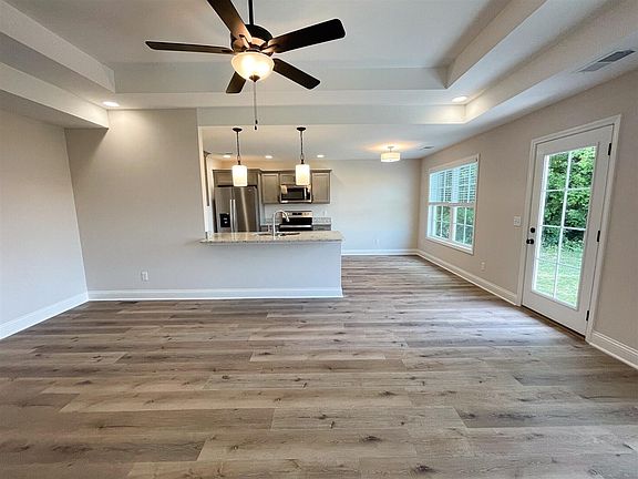 5th image of 603 Lockeland Way