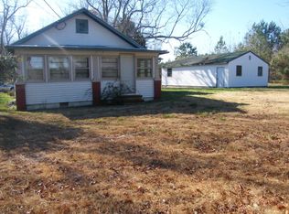 2621 Twiggs Ferry Rd, Hartfield, VA 23071