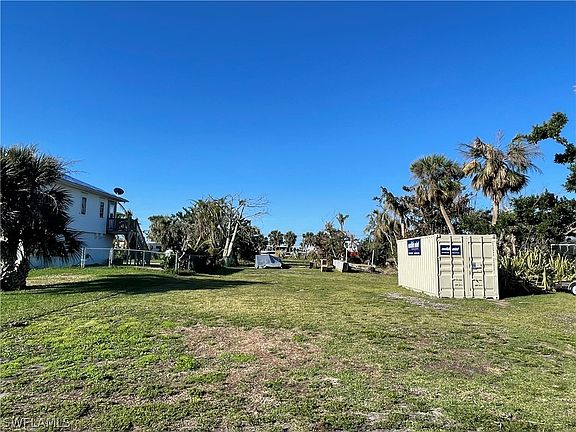 5th image of 3511 Sea Holly Lane St