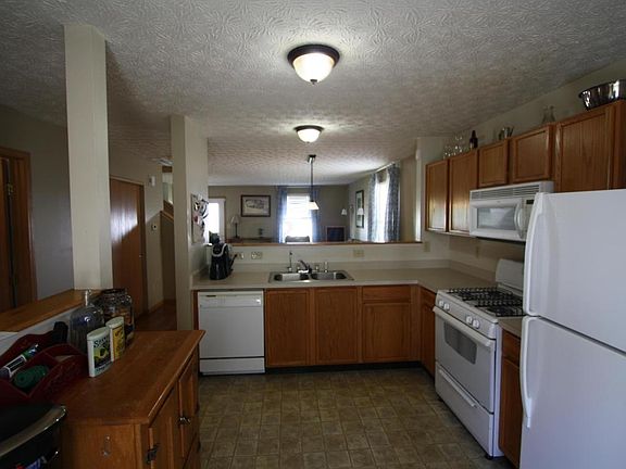 4th image of 4698 Willowburn Dr