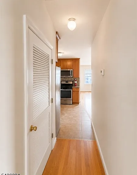1028 Bond St #2 — Photo 9