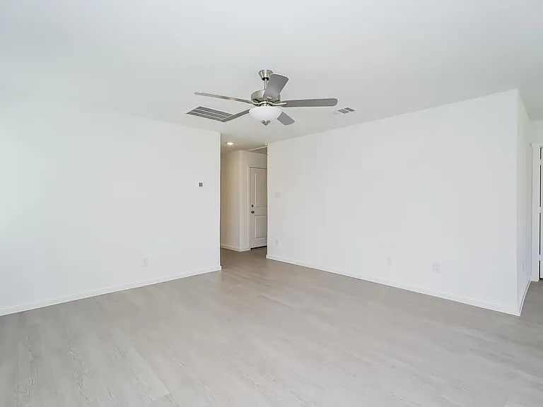 2736 River Knoll Ln — Photo 11