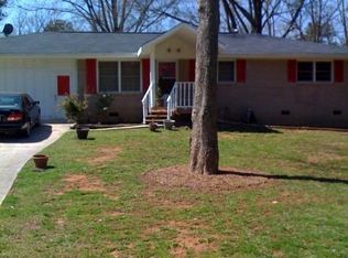 1655 Carolyn Dr, Stone Mountain, GA 30087