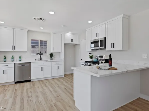 4688 Livermore Ave, Las Vegas, NV 89120
