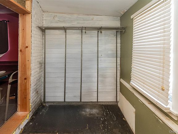 5th image of 111 N Pierpont Avenue