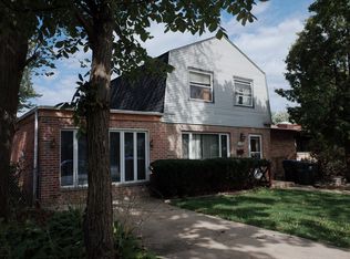 3726 W Columbia Ave, Lincolnwood, IL 60712
