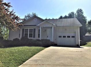 1716 Hawkcrest Ln, Winston Salem, NC 27127
