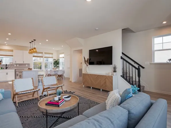 (undisclosed Address), Cambridge, MD 21613