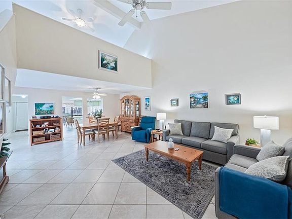 4th image of 209 Deerwood CIR #11-5