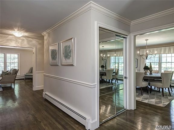 4th image of 14 Oak Point Dr W