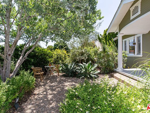 3rd image of 3451 Gardenside Ln