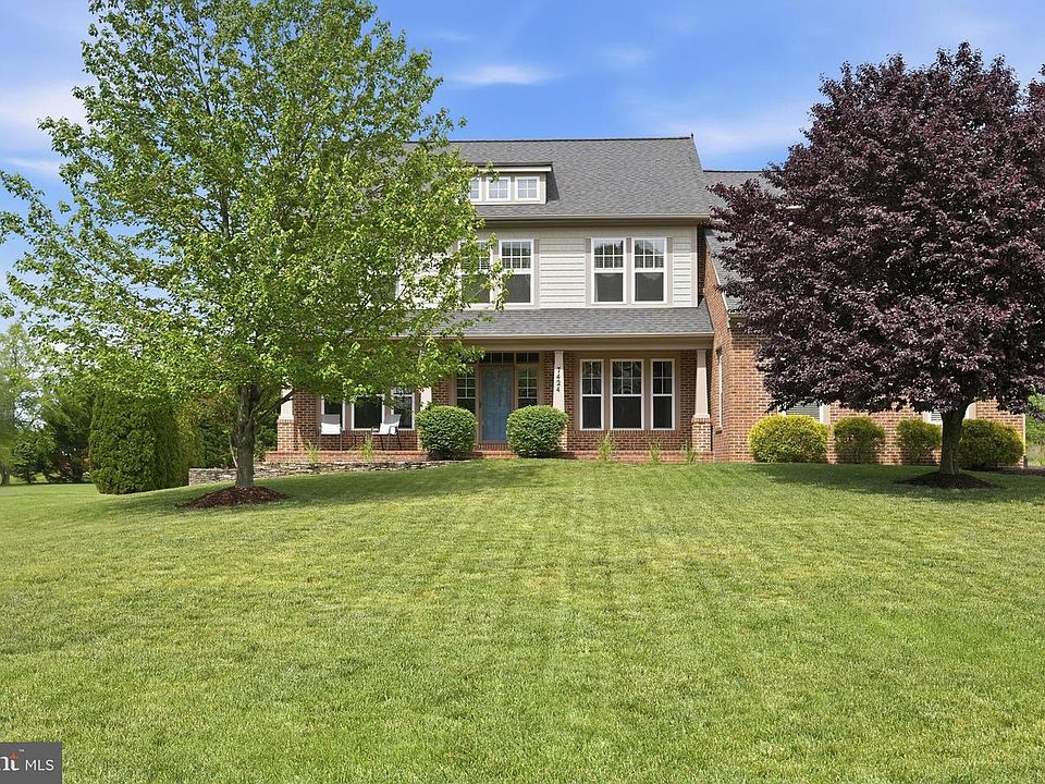 1st image of 7424 Edington Dr