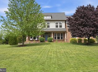 7424 Edington Dr, Warrenton, VA 20187